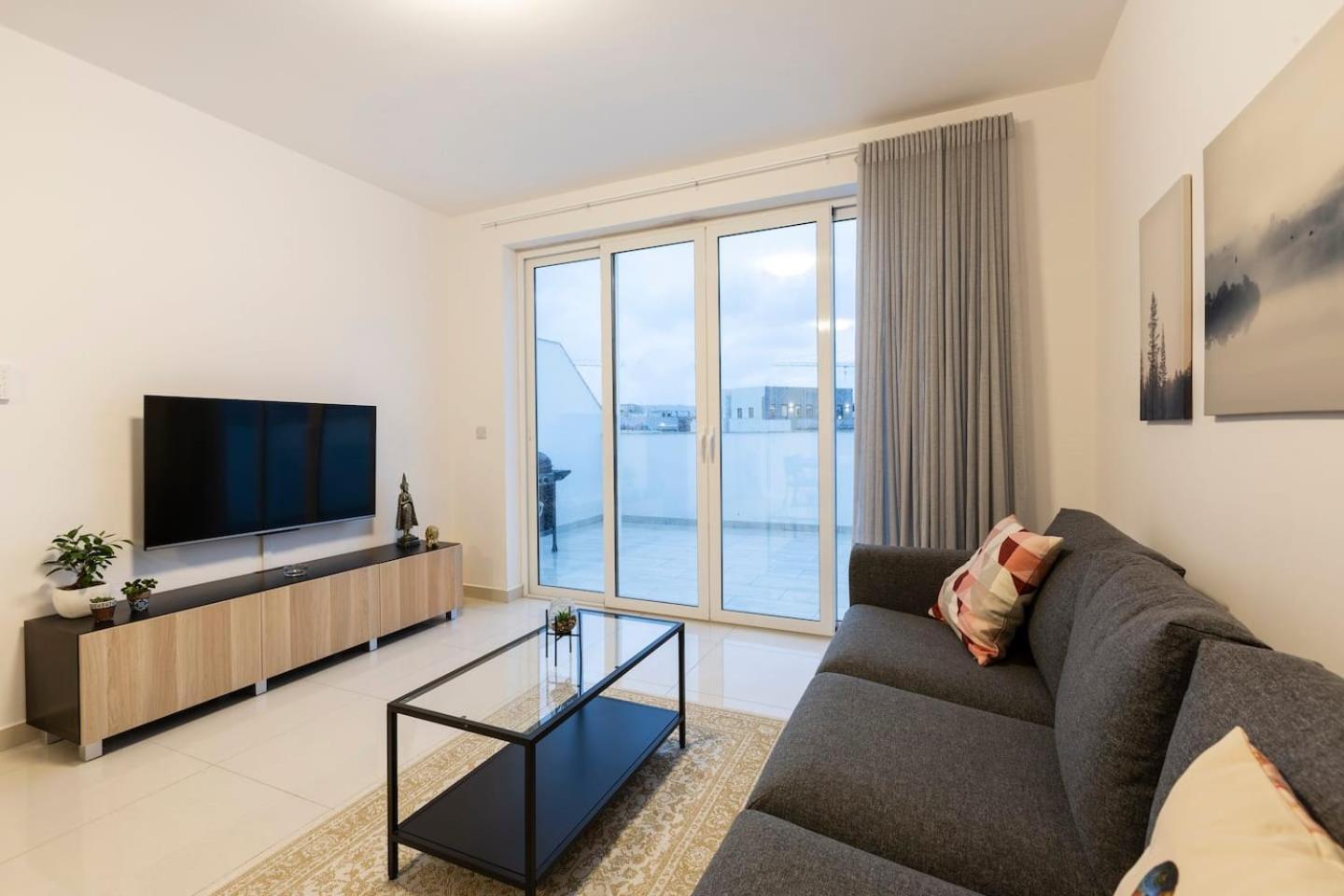 Beautiful Central Penthouse 1Br Ta Xbiex Buitenkant foto