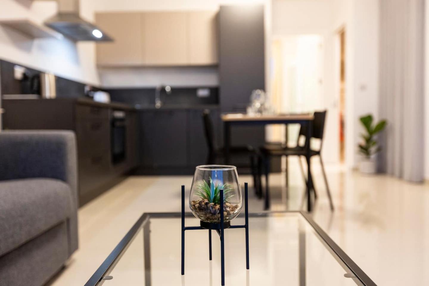 Beautiful Central Penthouse 1Br Ta Xbiex Buitenkant foto